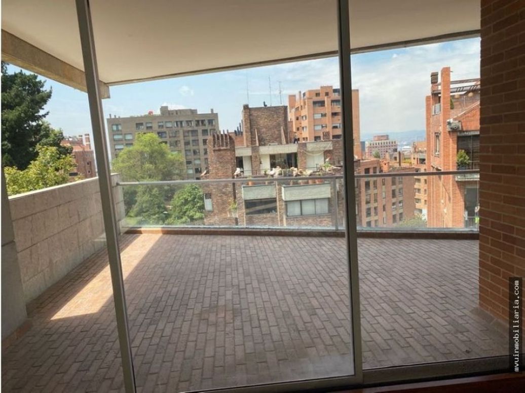 Apartamento de 4 alcobas en venta en Las Acacias, Bogotá, 442 m² · foto 7 de 17