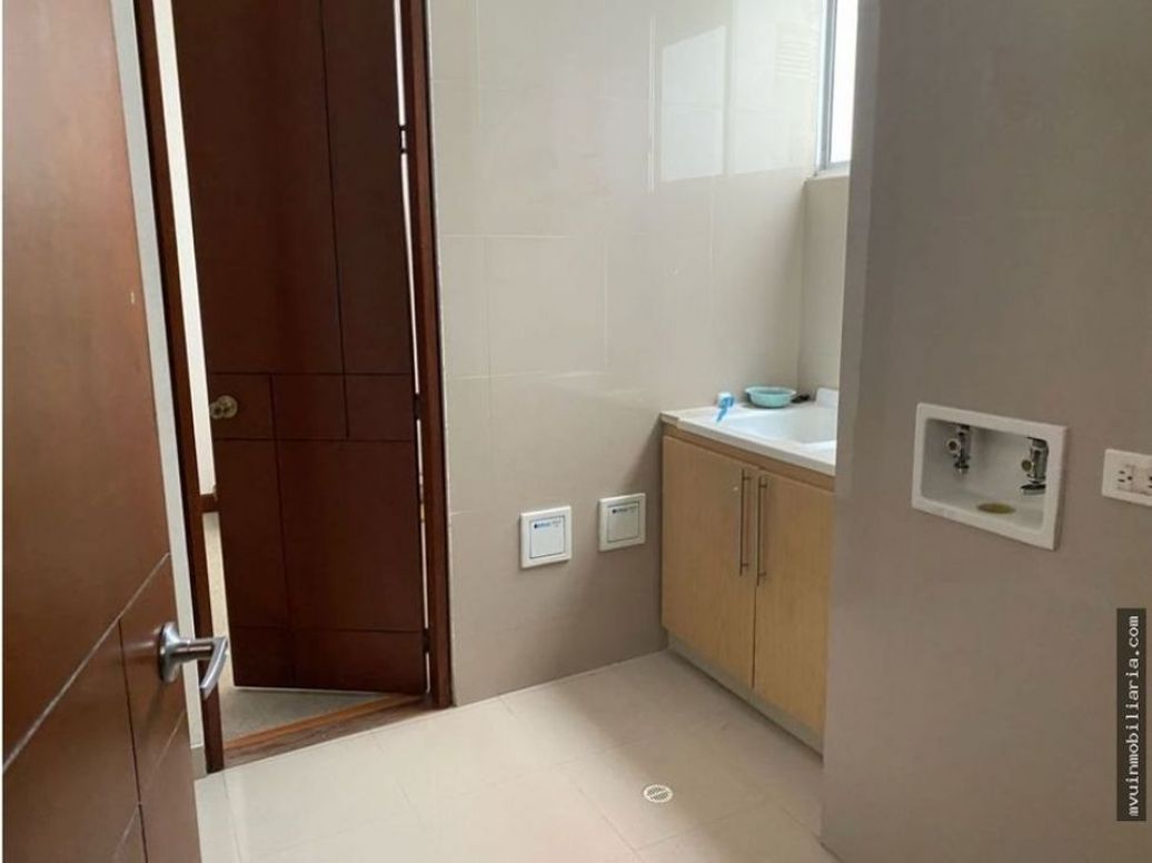 Apartamento de 4 alcobas en venta en Las Acacias, Bogotá, 442 m² · foto 13 de 17