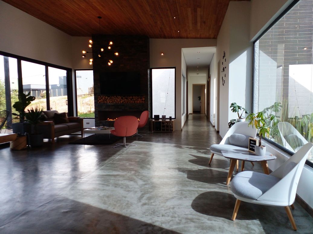 Casa en Arriendo o venta en La Mesa, Comuna 9, Envigado en La Mesa