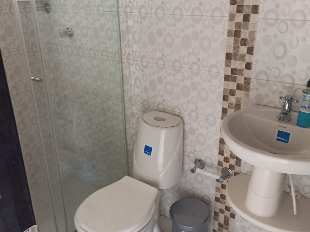 Casa de 6 alcobas en venta en Ub. Ciudad Kennedy Sur, Bogotá, 328 m² · foto 15 de 17