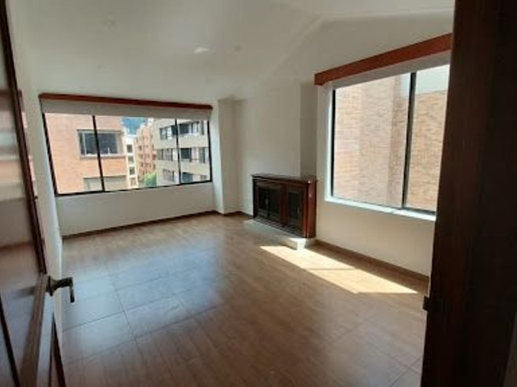 Apartamento de 5 alcobas en venta en La Carolina, Bogotá, 280 m² · foto 4 de 20