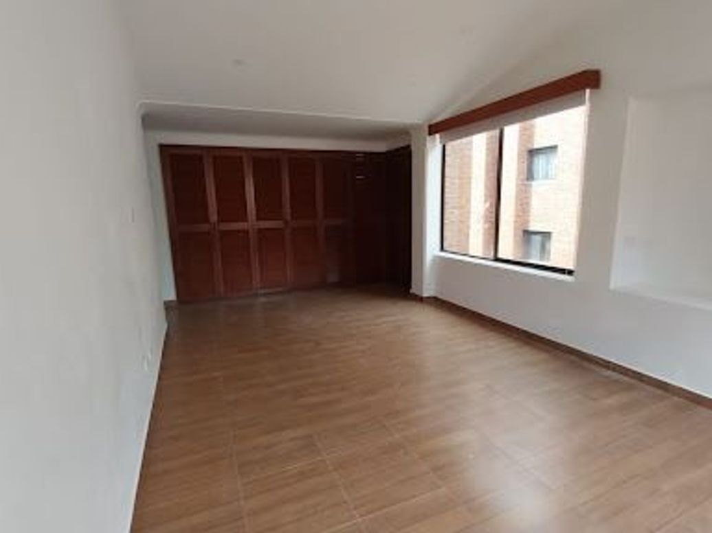 Apartamento de 5 alcobas en venta en La Carolina, Bogotá, 280 m² · foto 14 de 20