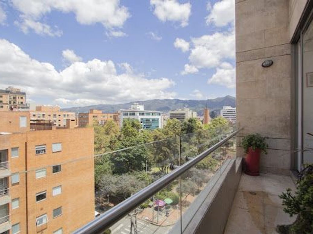 Apartamento de 3 alcobas en venta en Chicó Norte, Bogotá, 378 m² · foto 15 de 20