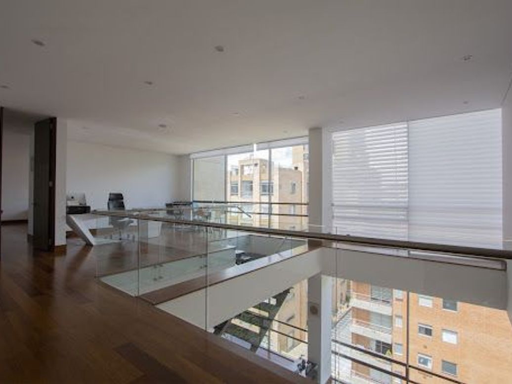 Apartamento de 3 alcobas en venta en Chicó Norte, Bogotá, 378 m² · foto 17 de 20