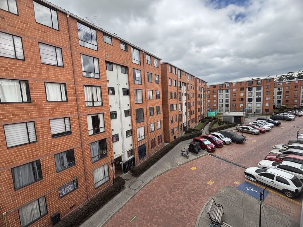 Apartamento de 2 alcobas en venta en Tierrabuena Reservado 1 Y 2, Bogotá, 42 m² · foto 8 de 15