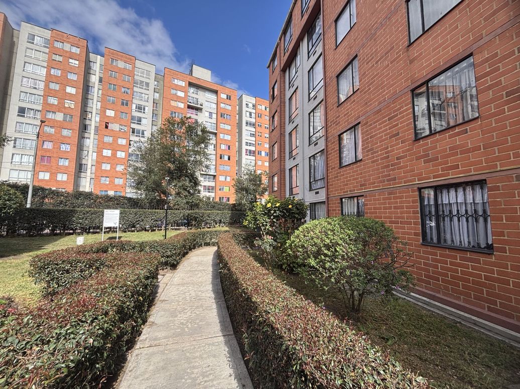 Apartamento de 2 alcobas en venta en Tierrabuena Reservado 1 Y 2, Bogotá, 42 m² · foto 14 de 15