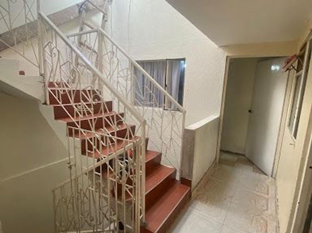Casa de 7 alcobas en venta en Vereda Suba Rincón, Bogotá, 216 m² · foto 5 de 19