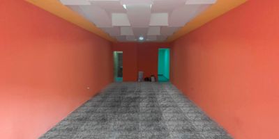 LOCAL COMERCIAL EN ARRIENDO EN EL SECTOR DEL CENTRO DE LA CIUDAD DE BARRANQUILLA 
AREA : 90 MTS 
VALOR DE ARRIENDO $ 4.300.000