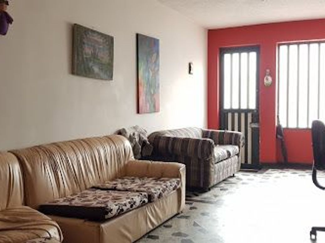 Casa de 3 alcobas en venta en La Clarita, Bogotá, 339 m² · foto 18 de 20