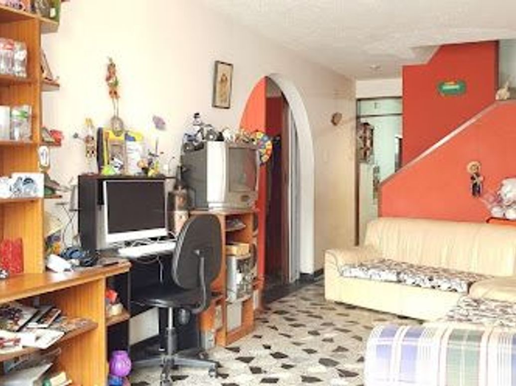 Casa de 3 alcobas en venta en La Clarita, Bogotá, 339 m² · foto 4 de 20