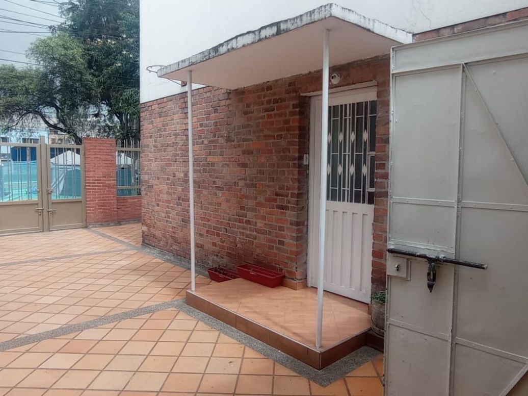 Casa de 5 alcobas en venta en Ferrocaja, Bogotá, 175 m² · foto 3 de 19