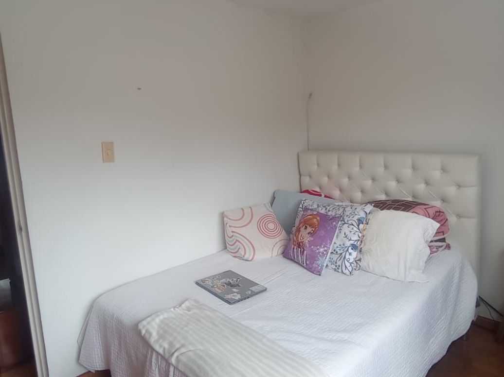 Casa de 5 alcobas en venta en Ferrocaja, Bogotá, 175 m² · foto 14 de 19