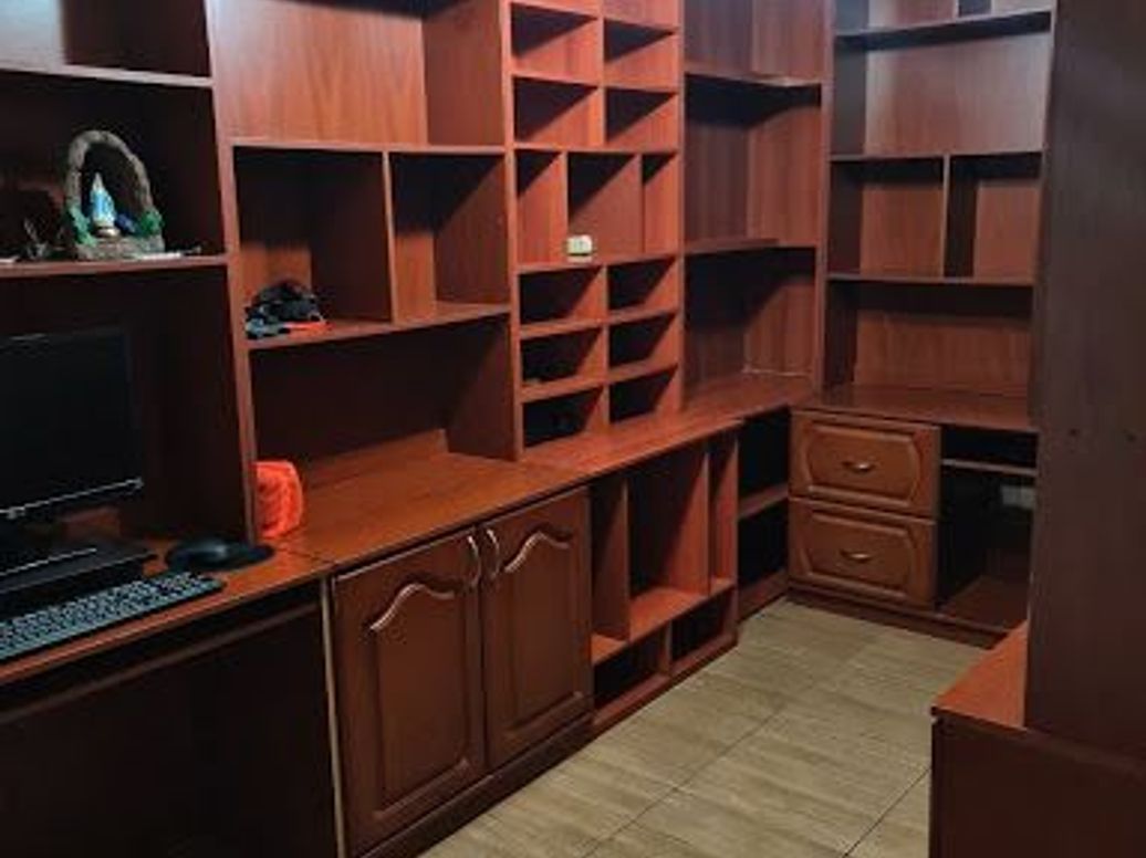 Casa de 11 alcobas en venta en Las Américas, Bogotá, 357 m² · foto 16 de 20