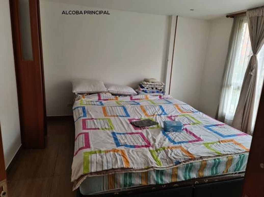 Casa de 11 alcobas en venta en Las Américas, Bogotá, 357 m² · foto 12 de 20