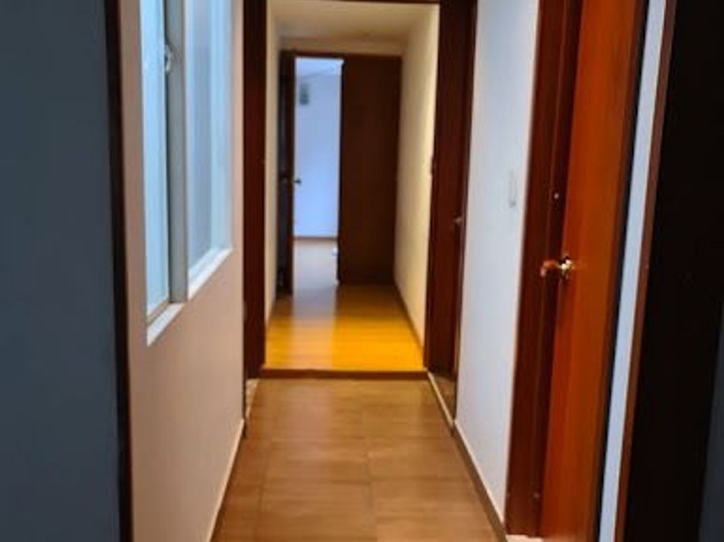 Casa de 11 alcobas en venta en Las Américas, Bogotá, 357 m² · foto 18 de 20