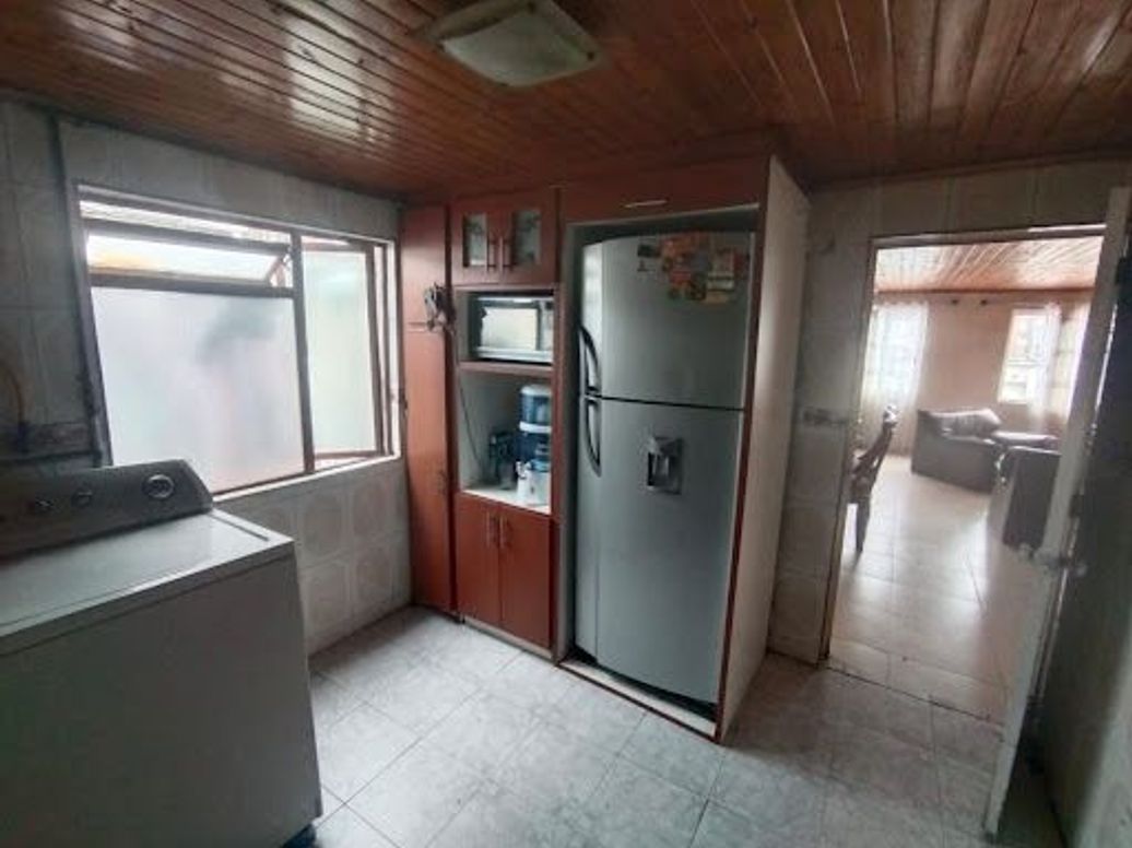 Apartamento de 4 alcobas en venta en Alqueria, Bogotá, 101 m² · foto 4 de 18