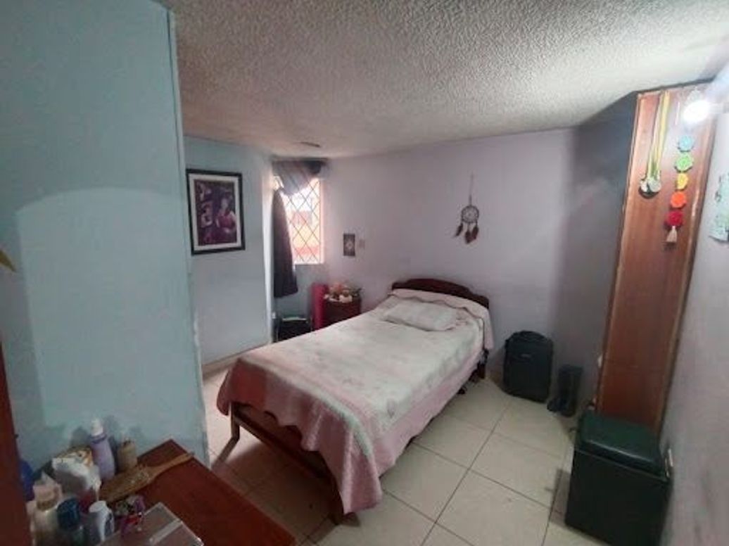 Apartamento de 4 alcobas en venta en Alqueria, Bogotá, 101 m² · foto 11 de 18