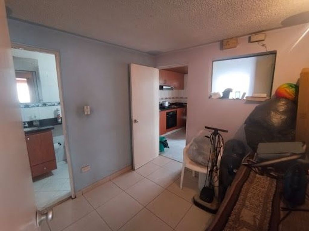 Apartamento de 4 alcobas en venta en Alqueria, Bogotá, 101 m² · foto 10 de 18