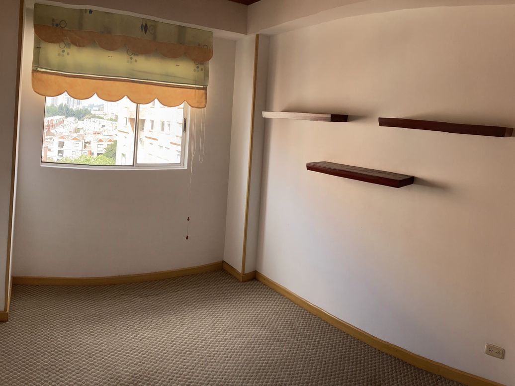 Apartamento de 3 alcobas en arriendo en Atenas, Bogotá, 110 m² · foto 2 de 10