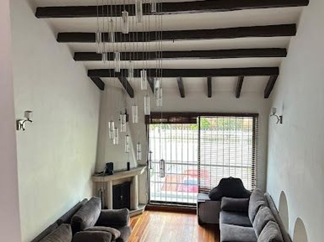 Casa de 3 alcobas en venta en El Contador, Bogotá, 300 m² · foto 8 de 18