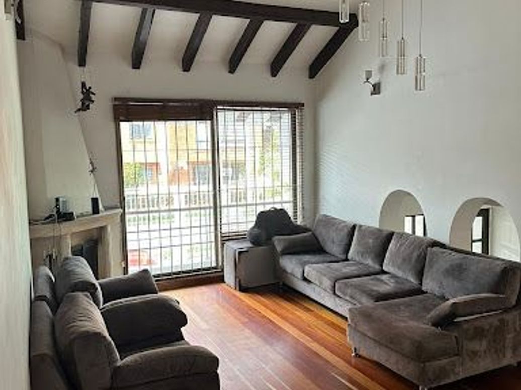 Casa de 3 alcobas en venta en El Contador, Bogotá, 300 m² · foto 4 de 18