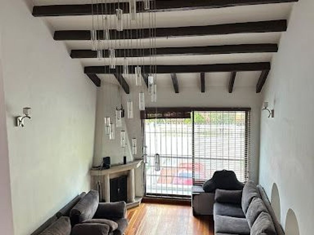 Casa de 3 alcobas en venta en El Contador, Bogotá, 300 m² · foto 3 de 18