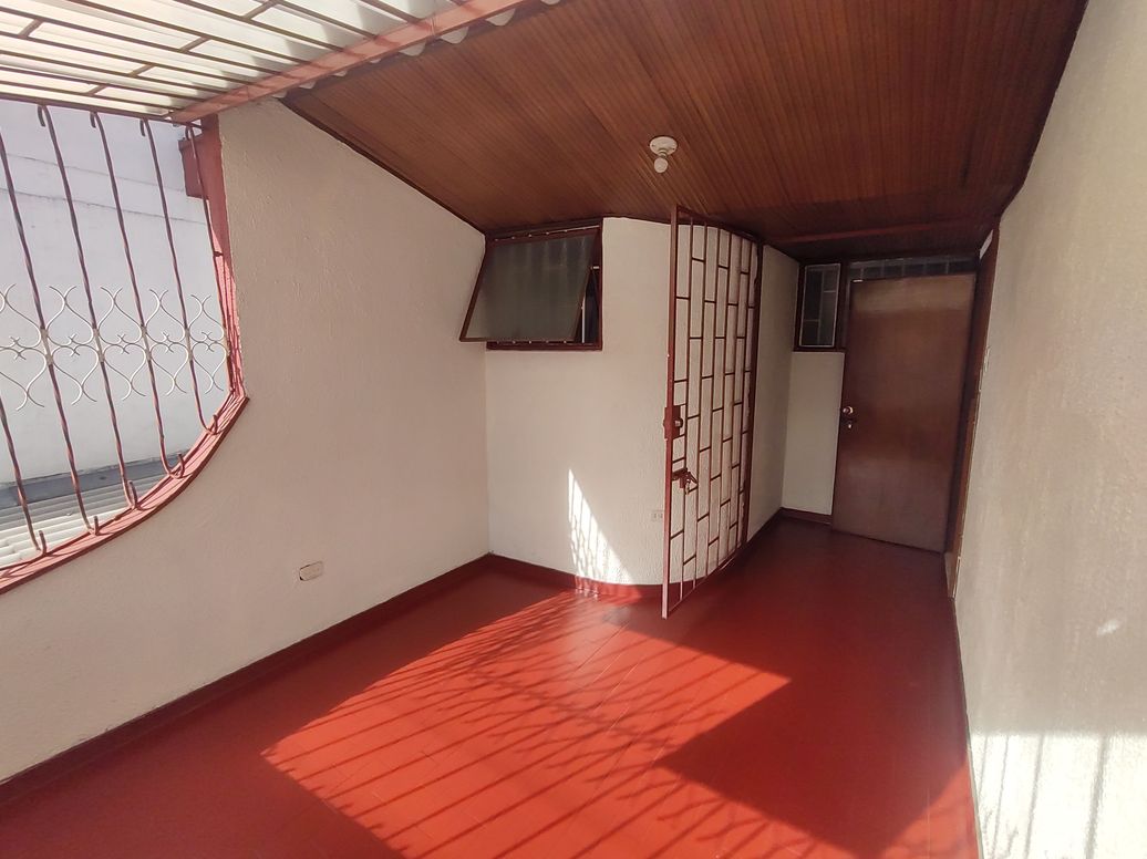 Apartamento de 4 alcobas en venta en Normandia Occidental, Bogotá, 260 m² · foto 5 de 19