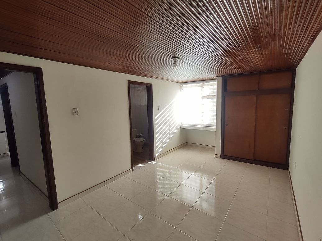 Apartamento de 4 alcobas en venta en Normandia Occidental, Bogotá, 260 m² · foto 12 de 19