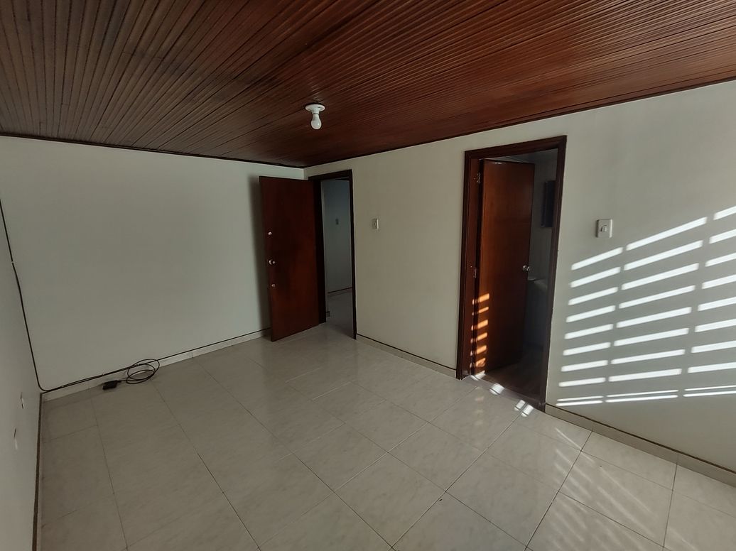 Apartamento de 4 alcobas en venta en Normandia Occidental, Bogotá, 260 m² · foto 15 de 19