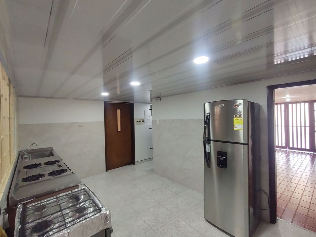Apartamento de 4 alcobas en venta en Normandia Occidental, Bogotá, 260 m² · foto 16 de 19
