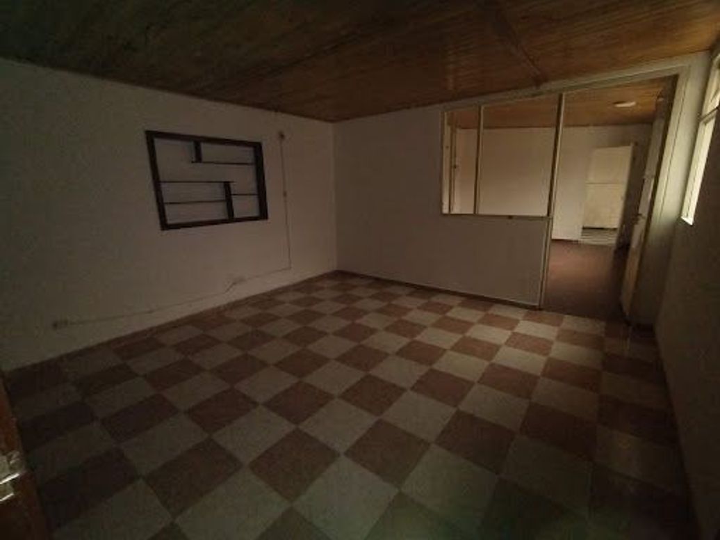 Casa de 10 alcobas en venta en Modelia, Bogotá, 314 m² · foto 6 de 20