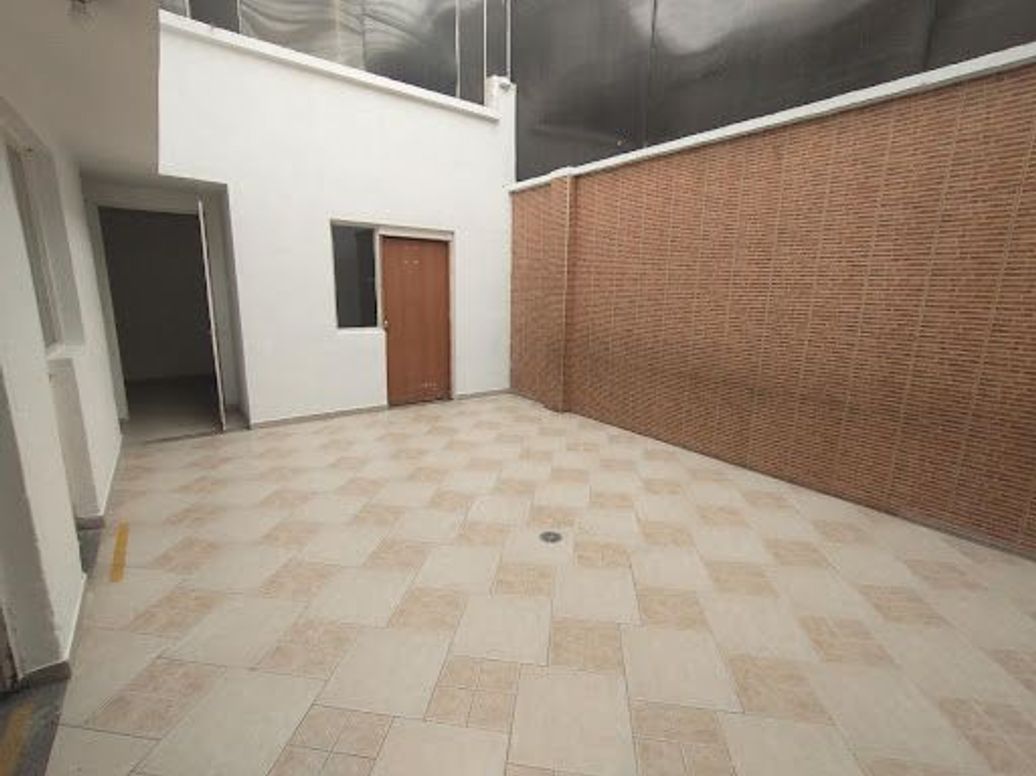 Casa de 10 alcobas en venta en Modelia, Bogotá, 314 m² · foto 13 de 20