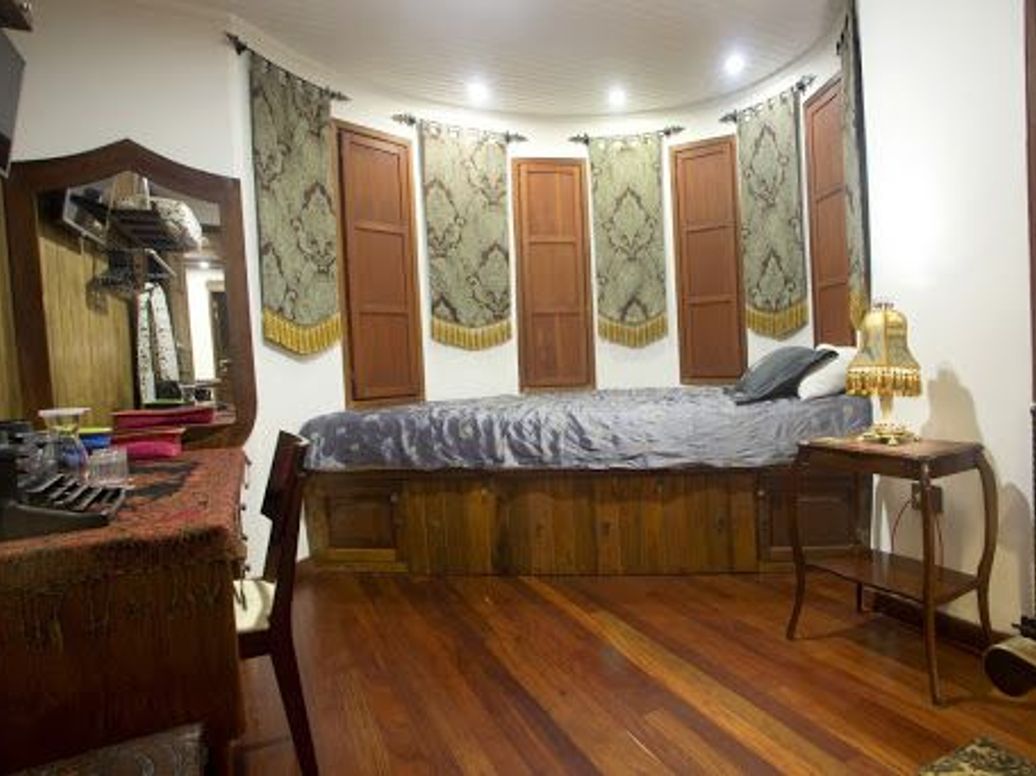 Casa de 8 alcobas en venta en Teusaquillo, Bogotá, 401 m² · foto 3 de 9