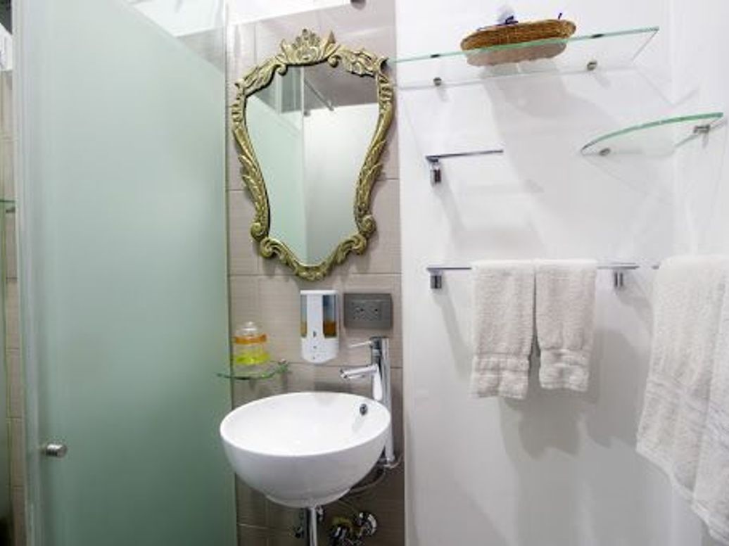 Casa de 8 alcobas en venta en Teusaquillo, Bogotá, 401 m² · foto 7 de 9