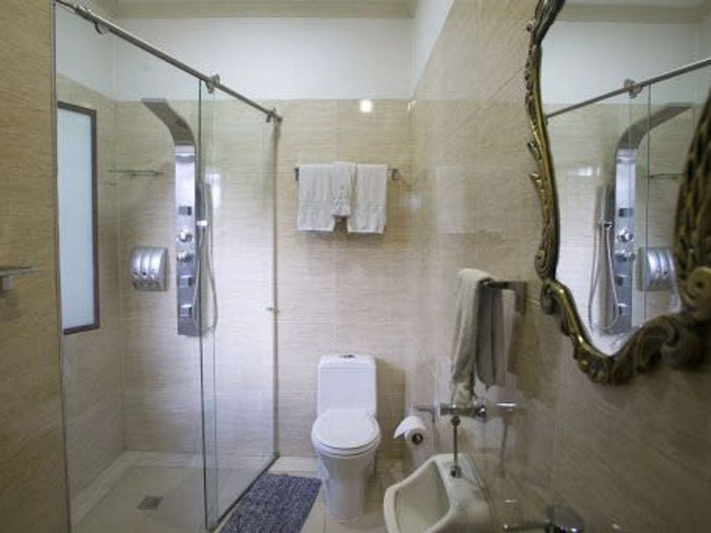Casa de 8 alcobas en venta en Teusaquillo, Bogotá, 401 m² · foto 6 de 9