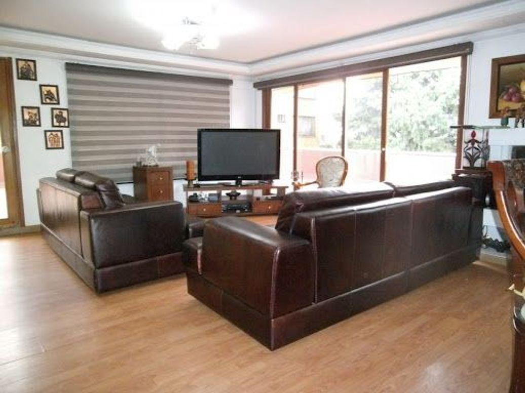Apartamento de 4 alcobas en venta en Polo Club, Bogotá, 141 m² · foto 4 de 17