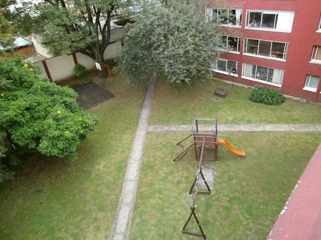 Apartamento de 4 alcobas en venta en Polo Club, Bogotá, 141 m² · foto 6 de 17