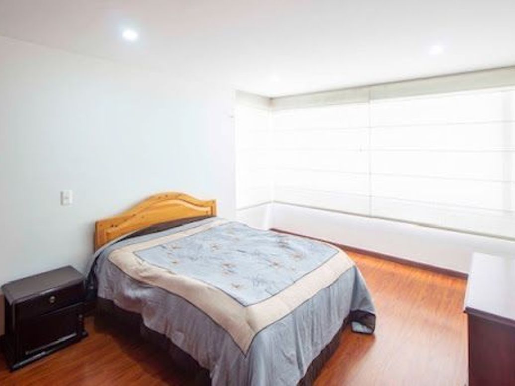 Apartamento de 3 alcobas en venta en Santa Barbara Central, Bogotá, 181 m² · foto 12 de 18