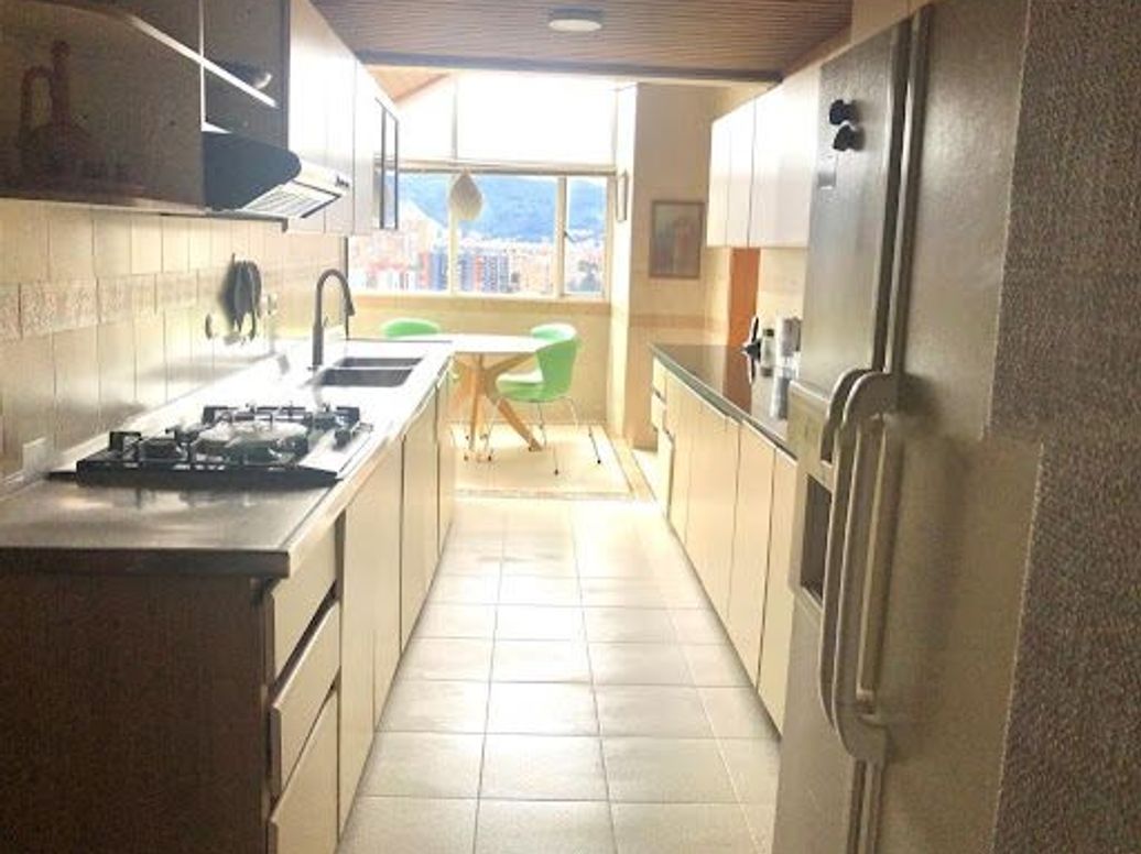 Casa de 3 alcobas en venta en Gratamira, Bogotá, 320 m² · foto 10 de 20