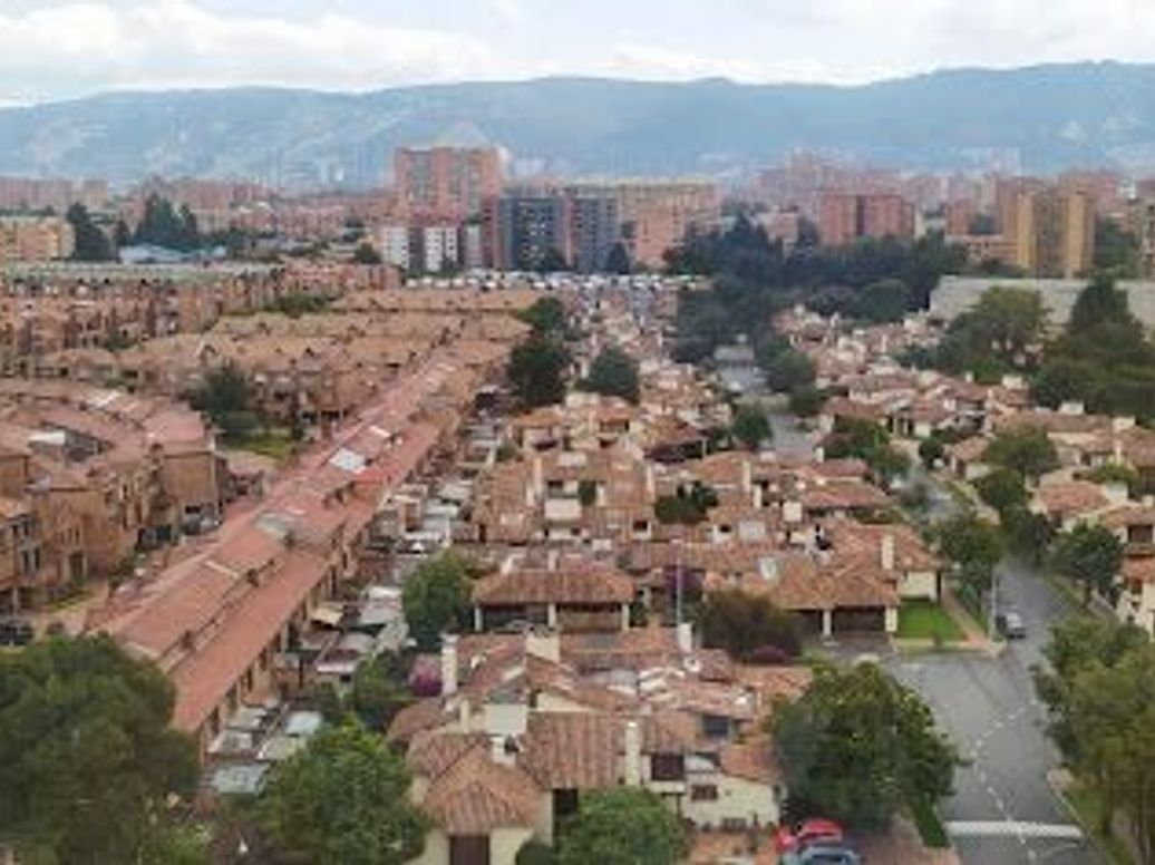 Casa de 3 alcobas en venta en Gratamira, Bogotá, 320 m² · foto 19 de 20