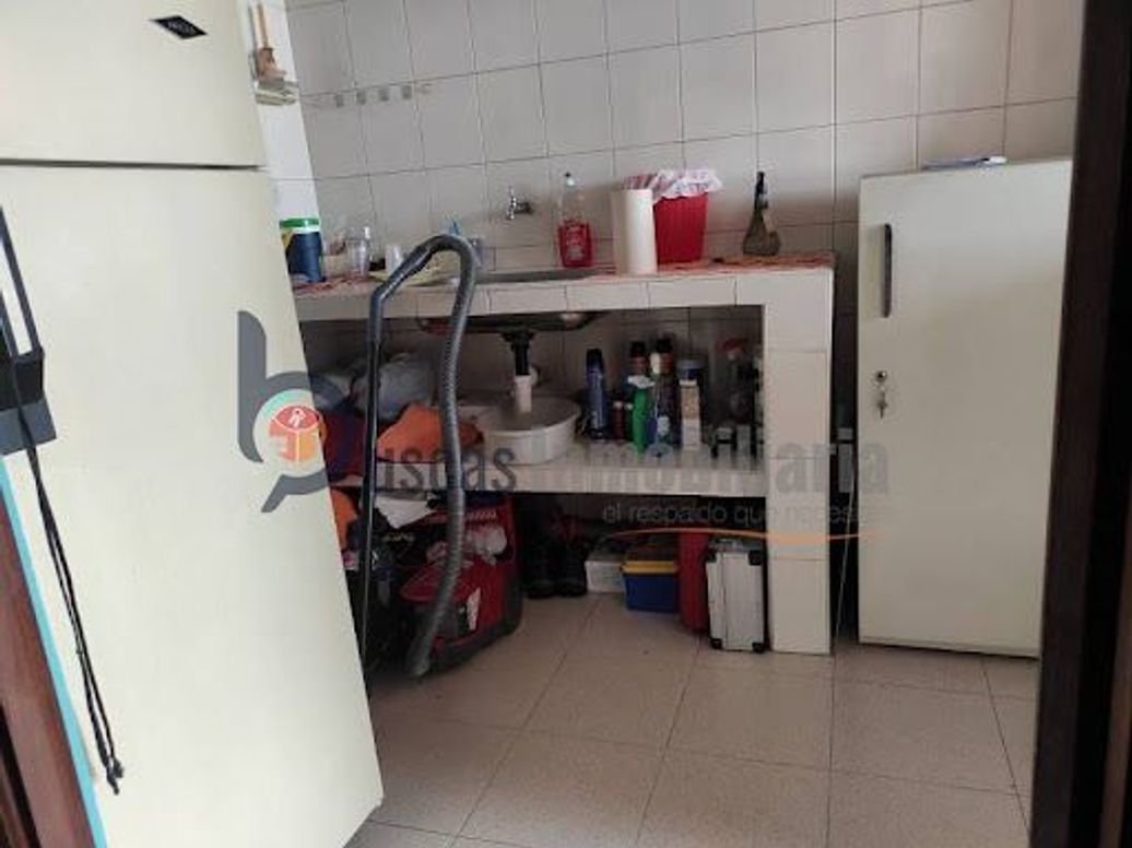 Casa de 7 alcobas en venta en Boyacá, Bogotá, 233 m² · foto 12 de 16