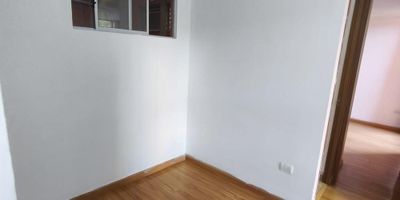 [ARR] ID HOUM: 109541

Entérate de todos los beneficios al arrendar con nosotros:
    • Asistencia e intermediación con el propietario
    • Firma tu contrato online
    • Arrienda sin burocracia, sin papeleos ni notarías

Departamento en arriendo, ubicado en el barrio Barrio La Estacion, con una superficie construida de 60.00 m² y superficie total de 60.00  m². 

Sus principales características son:

    • No amoblado
    • 3 dormitorios
    • 2 baños
    • Admite mascotas
    • Piso 1
    • Año de construcción: 2021
            
Si arriendas con nosotros, te brindamos asesoría personalizada durante todo el proceso.
        

Requisitos para arrendar con nosotros:

    • Arrienda sin codeudor*, fácil, rápido y seguro
    • Demuestra un ingreso mensual neto de al menos 2.5 veces el valor del arriendo (los ingresos mensuales se pueden complementar por las personas que vivirán en este inmueble)
    • Completa tu información básica y mándanos tus extractos bancarios o documentos que demuestren tus ingresos
    • No debes tener reportes negativos en centrales de crédito
        

IMPORTANTE:

    • Te invitamos a agendar una visita a esta propiedad
    • Si tienes alguna duda por favor puedes solicitar más información desde los portales como también contactarte directamente con nosotros
    
Más que una inmobiliaria, somos Houm.
*Aplican T&C