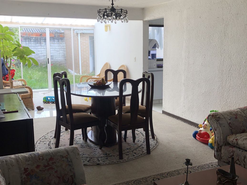 Casa de 4 alcobas en venta en Las Villas, Bogotá, 355 m² · foto 2 de 14