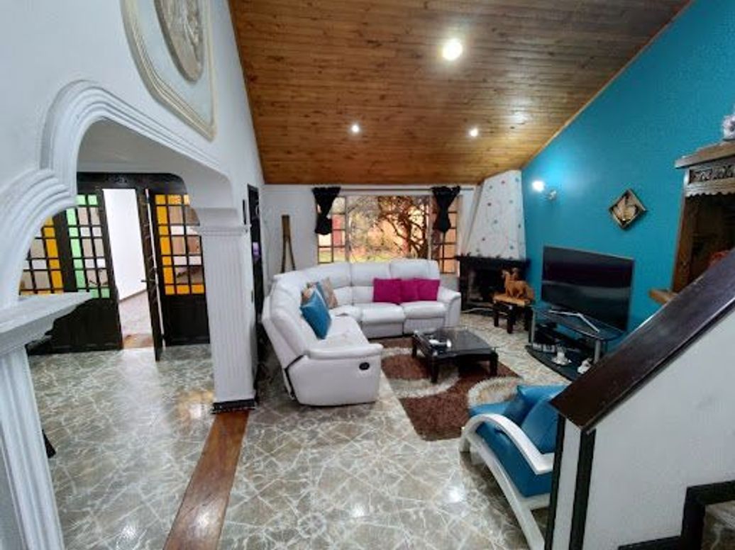 Casa de 4 alcobas en venta en Urbanización Bavaria Castilla, Bogotá, 249 m² · foto 11 de 20