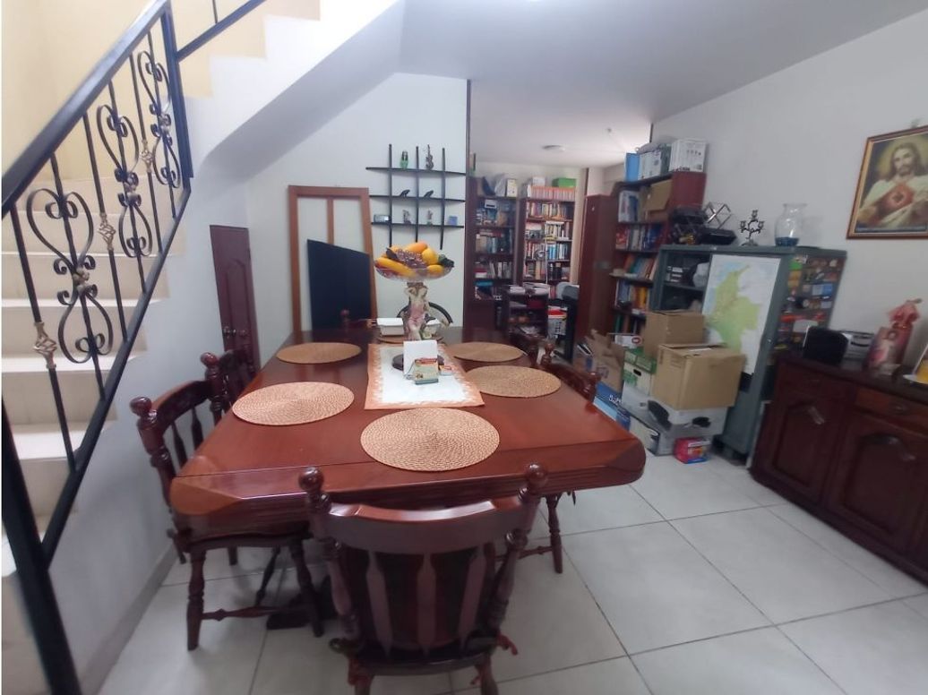 Casa de 3 alcobas en venta en Villemar, Bogotá, 110 m² · foto 2 de 20