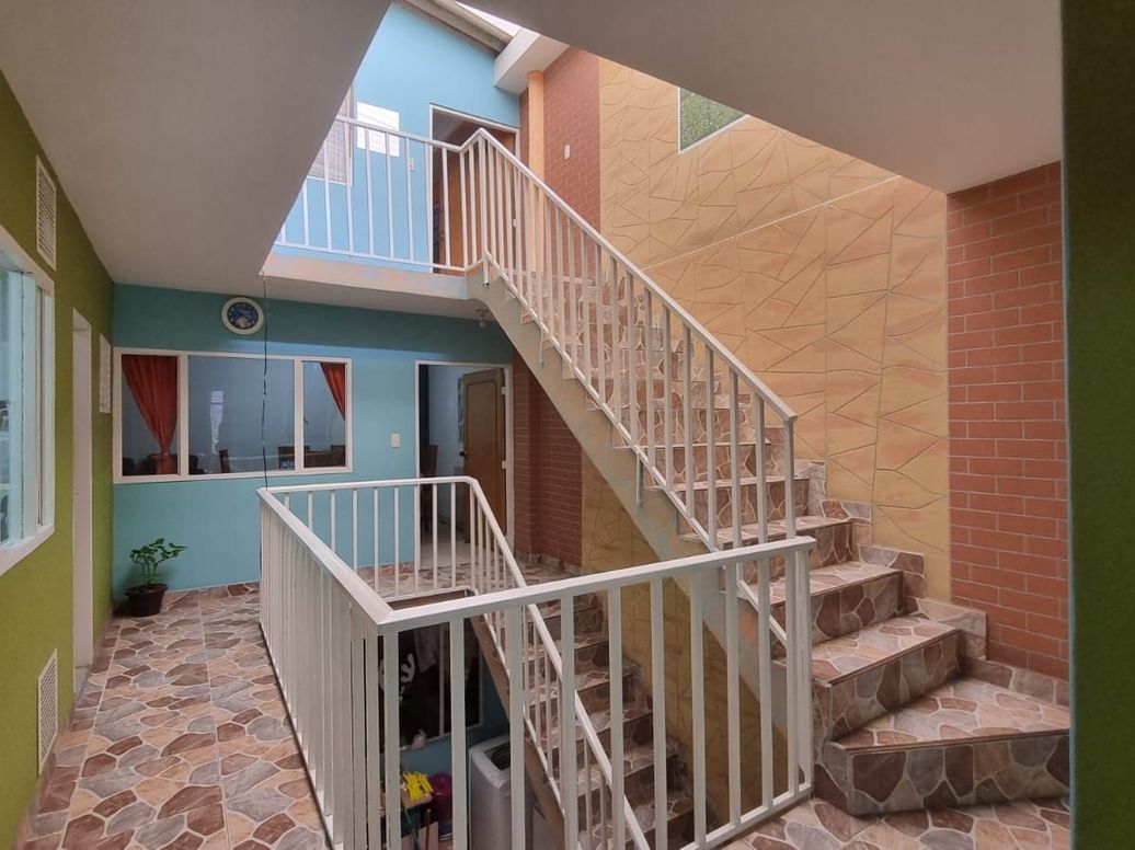 Casa de 8 alcobas en venta en Tindalito Et. I, Bogotá, 199 m² · foto 12 de 20