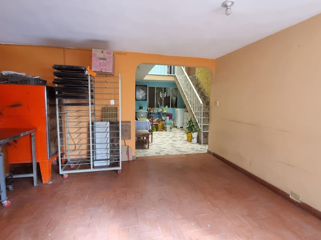 Casa de 8 alcobas en venta en Tindalito Et. I, Bogotá, 199 m² · foto 18 de 20