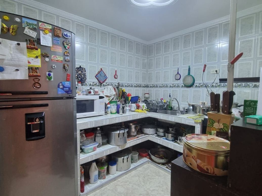 Casa de 8 alcobas en venta en Tindalito Et. I, Bogotá, 199 m² · foto 8 de 20