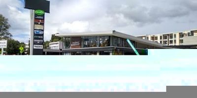 Ubicado en el cuarto piso, este lindo apartamento ofrece comodidad y tranquilidad en uno de los conjuntos más completos del sector. Se encuentra a pocos metros de la vía Cota  Chía, lo que garantiza fácil acceso y excelente conectividad. Cuenta con 2  alcobas con closet, 2 baños completos, Sala-comedor con excelente iluminación natural, cocina integral a gas natural abierta, 1Parqueadero privado cubierto, Ascensor para mayor comodidad El conjunto residencial Terranova de Chía ofrece una completa zona social con Jacuzzi Sauna Turco Gimnasio totalmente dotado Salón de reuniones Parqueaderos para visitantes ¡Una excelente oportunidad para vivir o invertir en una zona de alta valorización!