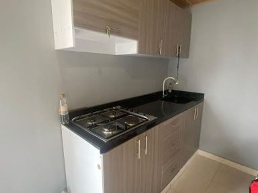 Casa de 6 alcobas en venta en Lombardía, Bogotá, 144 m² · foto 15 de 20